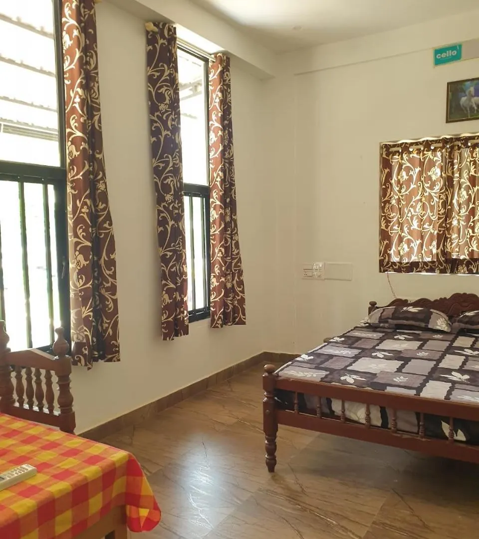 Tushara Homestay Paithalmala Apartment
